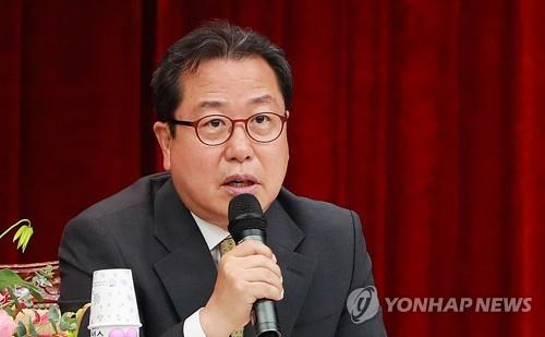 경찰, '채용비리 혐의' 조광한 남양주 시장 소환 조사