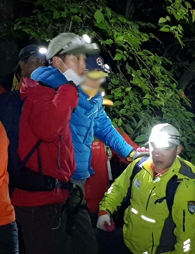 '잠들면 큰일 난다' 설악산 실종 70대 사흘 만에 '기적 생환'