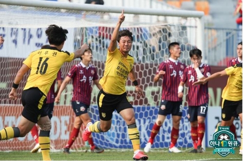 '박찬용에 울고 웃은' 전남, 수원FC 4-3 제압…K리그2 3위 도약(종합)