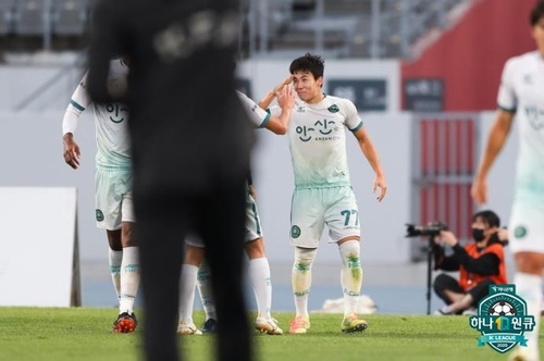 '박찬용에 울고 웃은' 전남, 수원FC 4-3 제압…K리그2 3위 도약(종합)