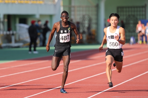 남자 100ｍ 일반부 김국영 10초31…고등부 비웨사 10초79(종합)