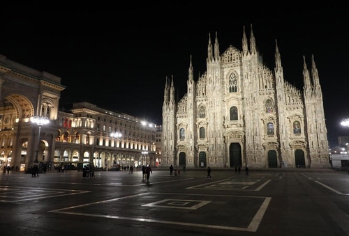 코로나 2차 파동에 이탈리아 밀라노·나폴리 야간 통금 시행
