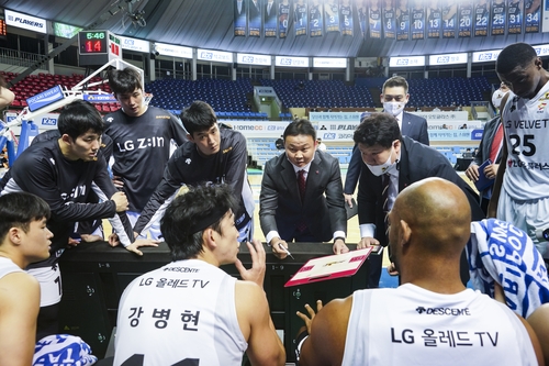 LG 조성원 감독 vs 삼성 이상민 감독, 주말 '동병상련 매치'