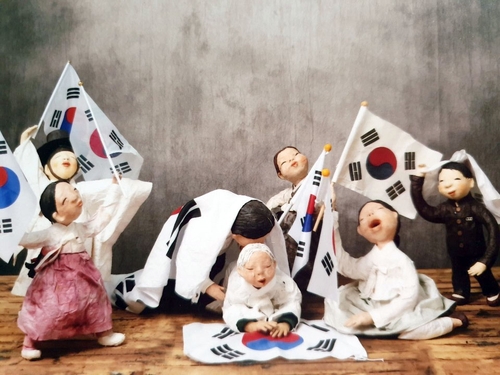 [K명장 열전] (16) 한국 전통 종이 예술 세계화…박봉덕 공예 명장