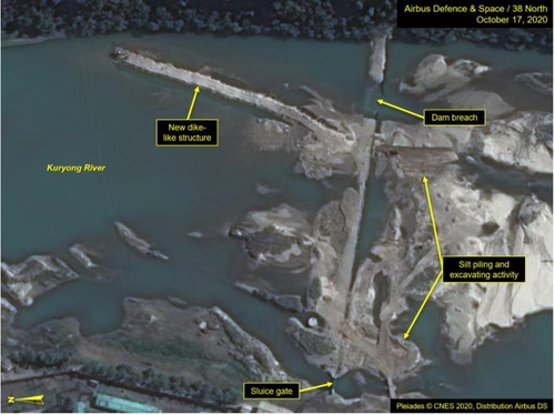 "북한 영변 핵단지 홍수 피해 복구 중…냉각수 댐 공사"