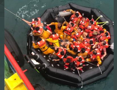 보르네오섬 앞 말레이 선박 사고…124명 구조·1명 사망