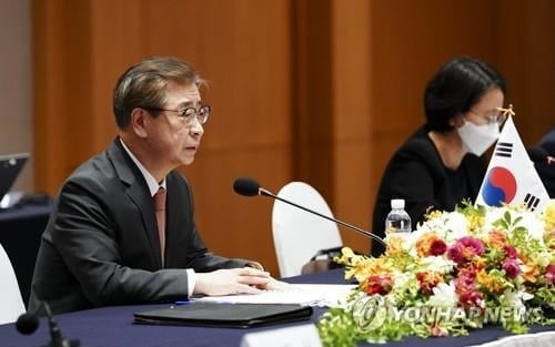 靑 "서훈 안보실장 방미…한미동맹 굳건함 재확인"