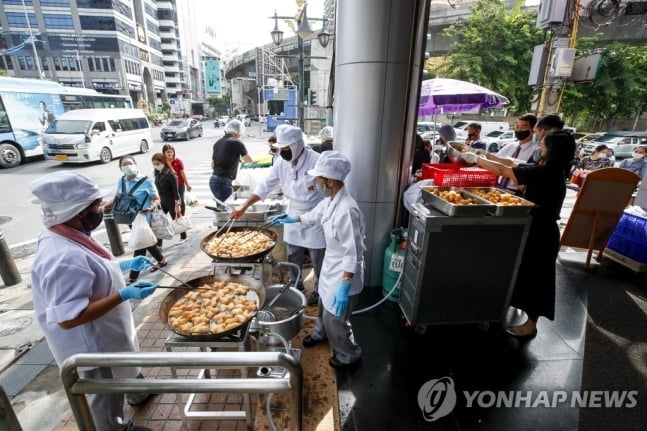 코로나 타격 도넛으로 극복…타이항공, 가맹점 사업 추진