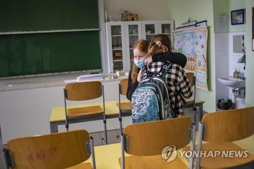호날두 마저 감염…신규확진 사상 최대, 유럽 다시 준봉쇄