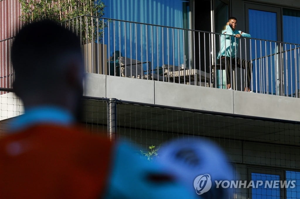 코로나19 확진 판정으로 훈련에 불참한 호날두 (사진=포르투갈축구협회/연합뉴스)