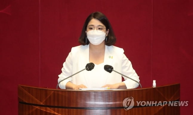 용혜인 의원 예비맘 됐다…“선배 의원들 눈치채고 축하”