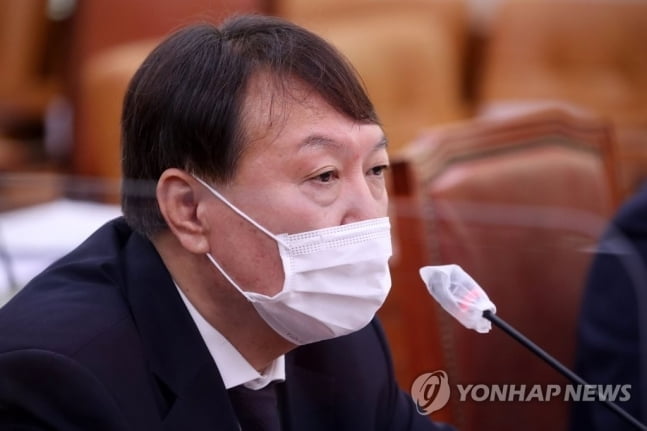 [2020 국감] 윤석열 “대검 추천 라임 수사팀 4명 중 접대 검사 없다”