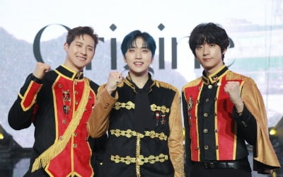 B1A4, '영화처럼' 시작된 완전체 활동…3년 만에 돌아온 '감성 장인' [종합]