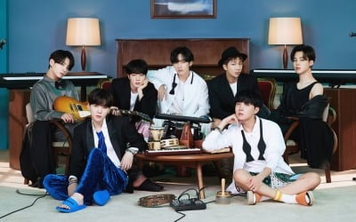 방탄소년단, 'BE(Deluxe Edition)' 첫 콘셉트 포토…음악파티 분위기