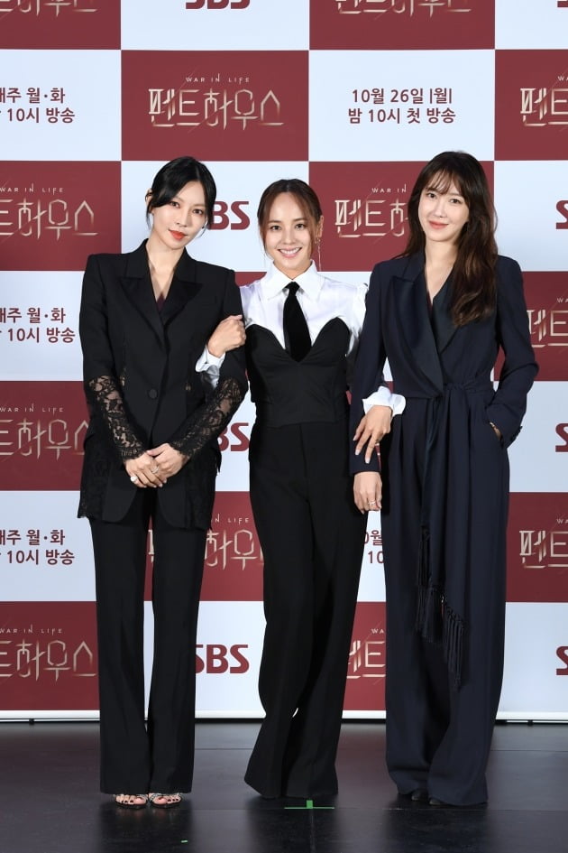 '펜트하우스' 배우 김소연(왼쪽부터), 유진, 이지아/ 사진=SBS 제공