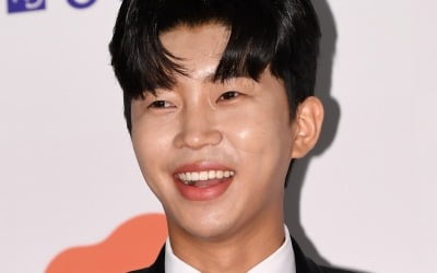 '2020 대중문화예술상' 임영웅, 문체부 장관 표창…4년 최단 수공기간 '눈길'