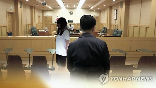 "연예인 시켜줄게" 미성년자 성관계 전직 치과의사 법정구속