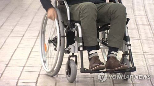 "의료지원팀 약속했지만" 여전히 학교 못 가는 중증장애 학생들