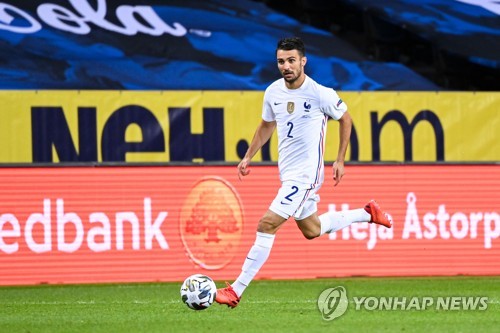 리옹 수비수 뒤부아 코로나19 확진…프랑스 축구대표서 제외