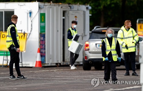 '검사 결과 늦고 추적 안 되고'…영국 코로나 대응 엉망진창