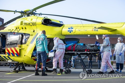 미국 8만·프랑스 4만…선진국들 코로나19 최고치 '마의 금요일'(종합)