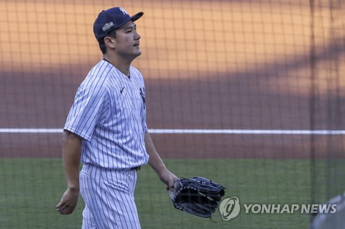 '벨린저 슈퍼캐치' 다저스, NLCS 진출 눈앞…최지만 멀티히트(종합)