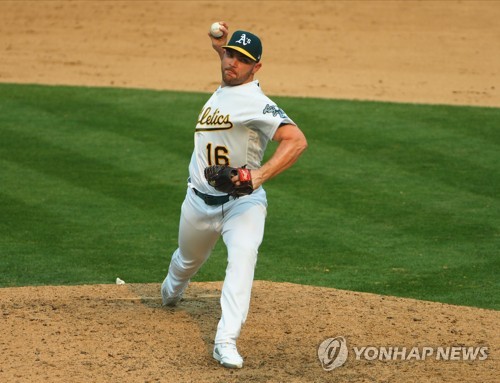 MLB 밀워키 윌리엄스, 세이브 없이 '올해의 구원투수상'