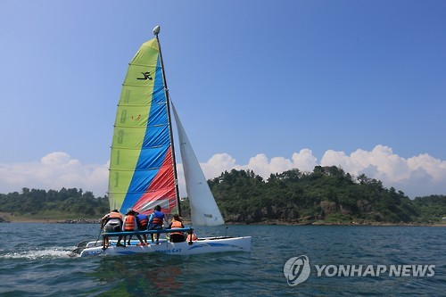 "제주 어항을 소규모 마리나로 전환, 해양레저시설로 써야"