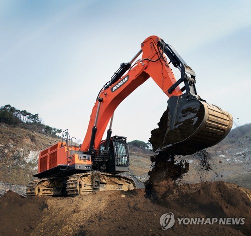 두산인프라코어 중국 등 해외사업 '순항'…매각 영향에도 촉각