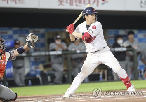 2∼5위가 3게임 차, 피 말리는 순위경쟁…1위 NC는 다시 2연승(종합)