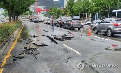 불안한 부산 지반…올해만 25건, 같은 이유 재침하 발생도 2건