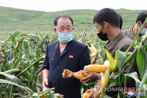 북한 리병철, 대장에서 원수로 파격승진…박정천도 5달만에 원수