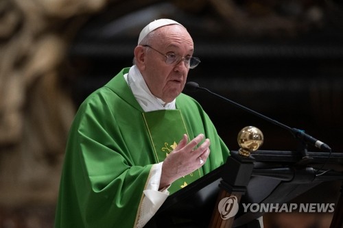 '동성 결합 지지' 교황 언급에 바티칸도 '술렁'…"충격적" 반응