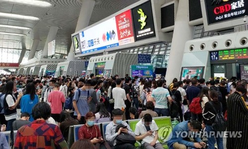 중국 국경절 연휴 274조원 쇼핑·외식…"경기회복 청신호"