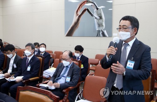 이통3사, 단통법 개정안에 '동상이몽'…요금 인하엔 '이구동성'(종합)