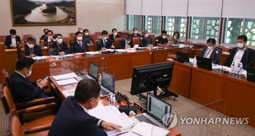 인니 선원 "한국서 여권·등록증 다 뺏기고 하루 20시간 노동"