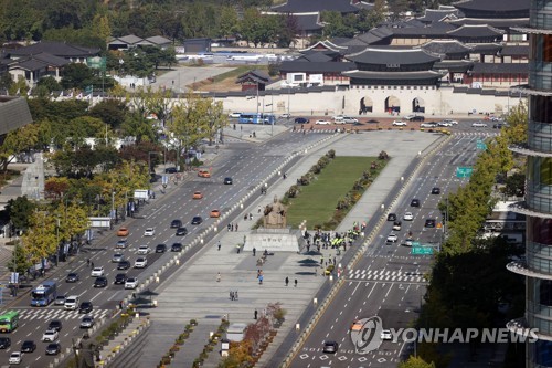 3주만에 차벽 없는 주말 광화문…서울 곳곳서 '100명 미만' 집회(종합)