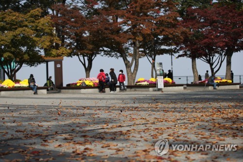 [내일날씨] 아침 기온 5도 안팎 쌀쌀…서해안·제주 강한 바람