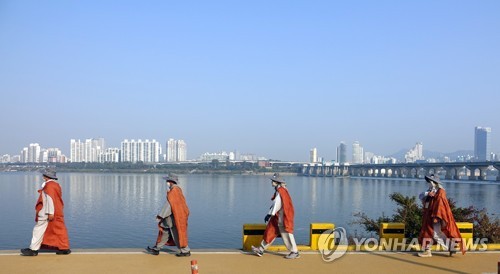 '코로나 극복' 자비순례 대장정 마무리…"모두가 행복해지길"