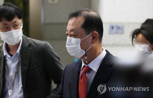 라임 판매사 첫 제재심…'내부통제 부실→CEO 중징계' 공방