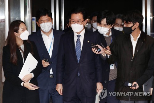 "진작 조사받지"…정정순 체포안 가결에 지역여론 '싸늘'