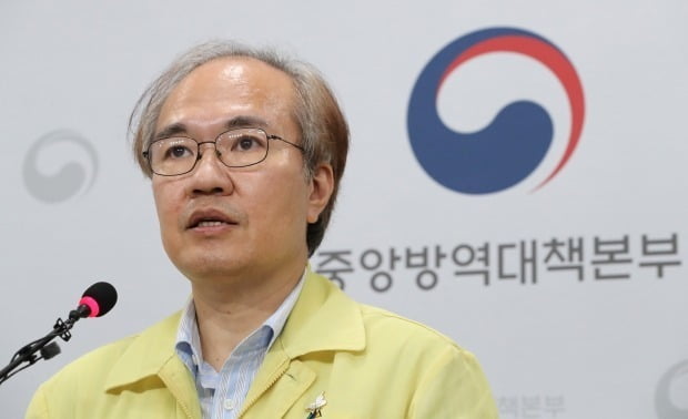 권준욱 중앙방역대책부본부장이 정례브리핑을 하고 있다. /사진=연합뉴스