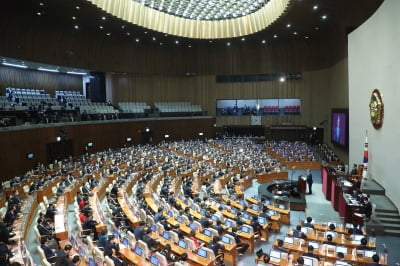 "당장 5개월 남았는데"…늦어지는 특금법 시행령에 속 타는 업계