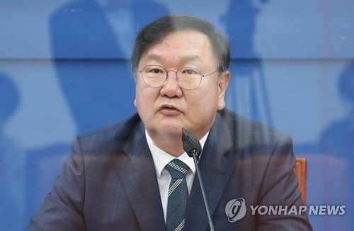 민주, 윤석열에 총공세…"정치인이 목표인가"