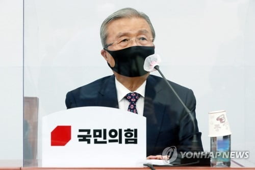 김종인 "이건희, 세계적 브랜드 만든 분…공은 공대로 봐야"