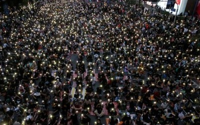 태국 총리 퇴진요구 시한 넘기자 대규모 반정부 집회