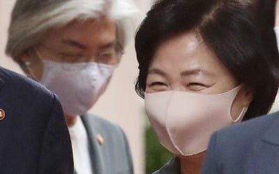 당직사병, 추미애 고소 "거짓말쟁이 만들고 사과하는 건 인간 도리"