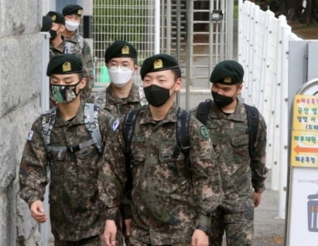 58만 軍 장병, 군인 전용앱으로 한경 취·창업 뉴스 본다