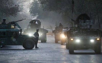 아프간서 무장괴한 테러로 22명 사망…IS "우리가 배후"
