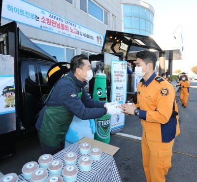 김인규 하이트진로 사장 "불철주야 헌신하는 소방관 응원"